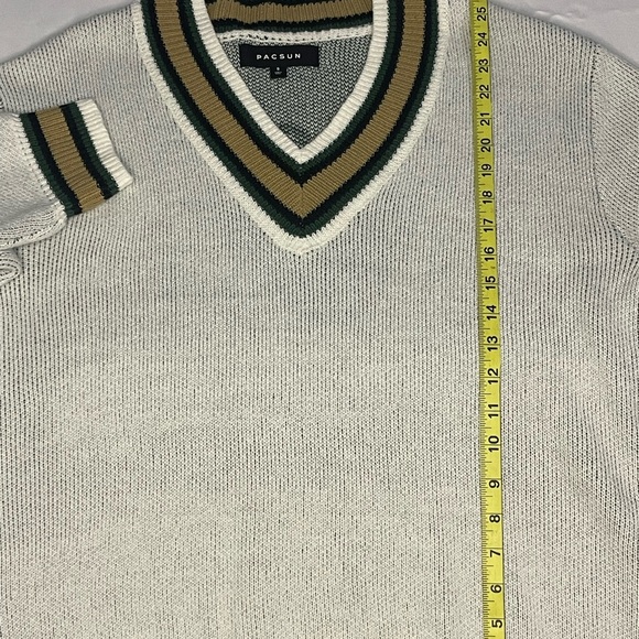 Men's PacSun White and Green V-Neck Sweater size Small - Picture 4 of 6